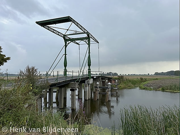 Gietijzeren ophaalbrug Hunzingokanaal