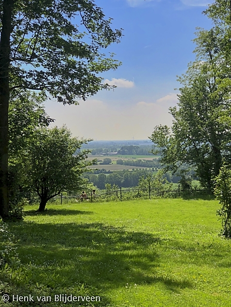 5C. Uitzicht vanaf de Elterberg