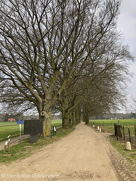 Aan de voet van de Holterberg