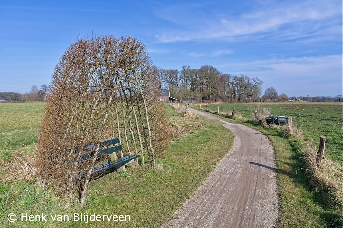 Ziegenbeekpad, een van de vele kerkenpaden in dit gebied