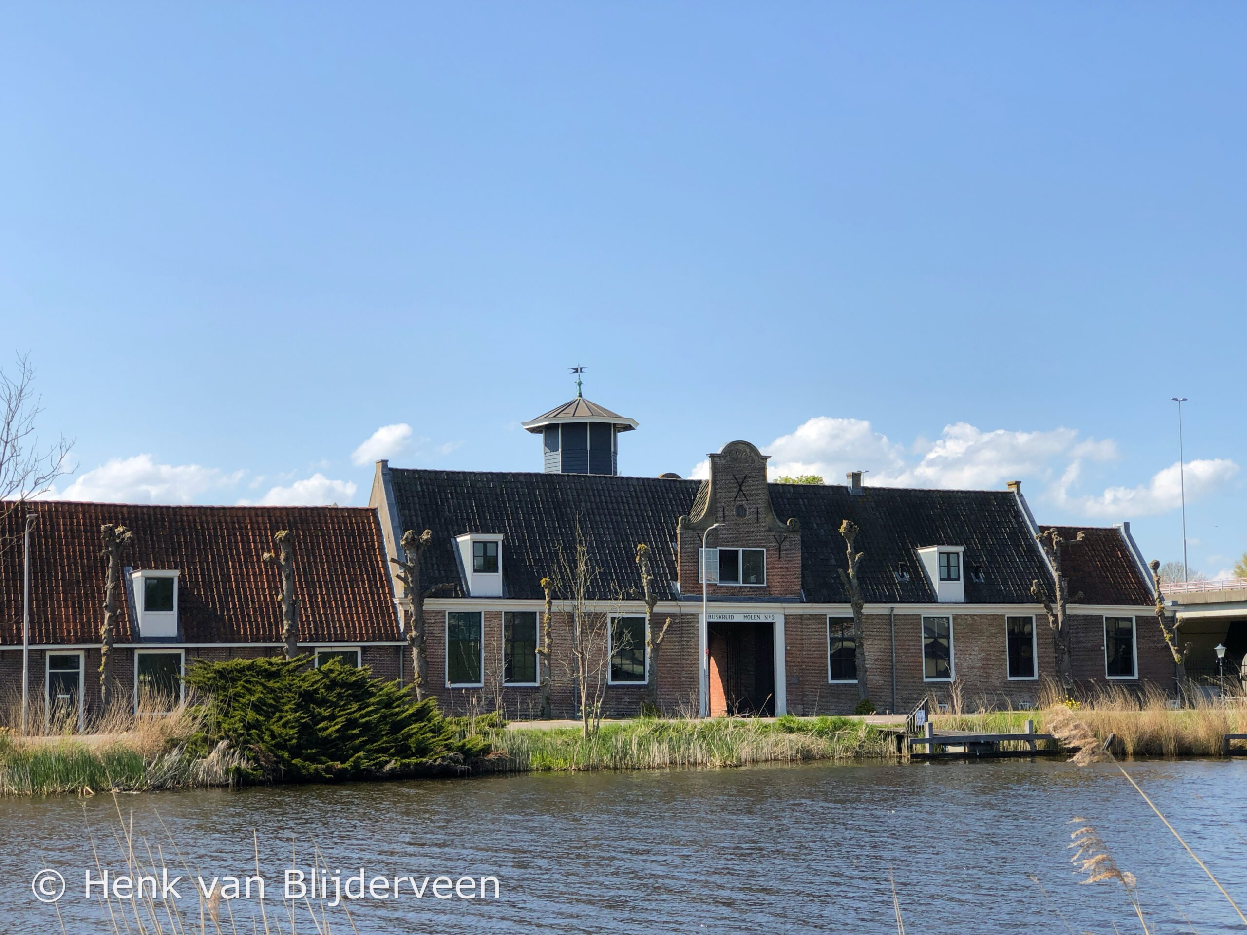 Buskruit Molen Nr. 13 aan de Amstel