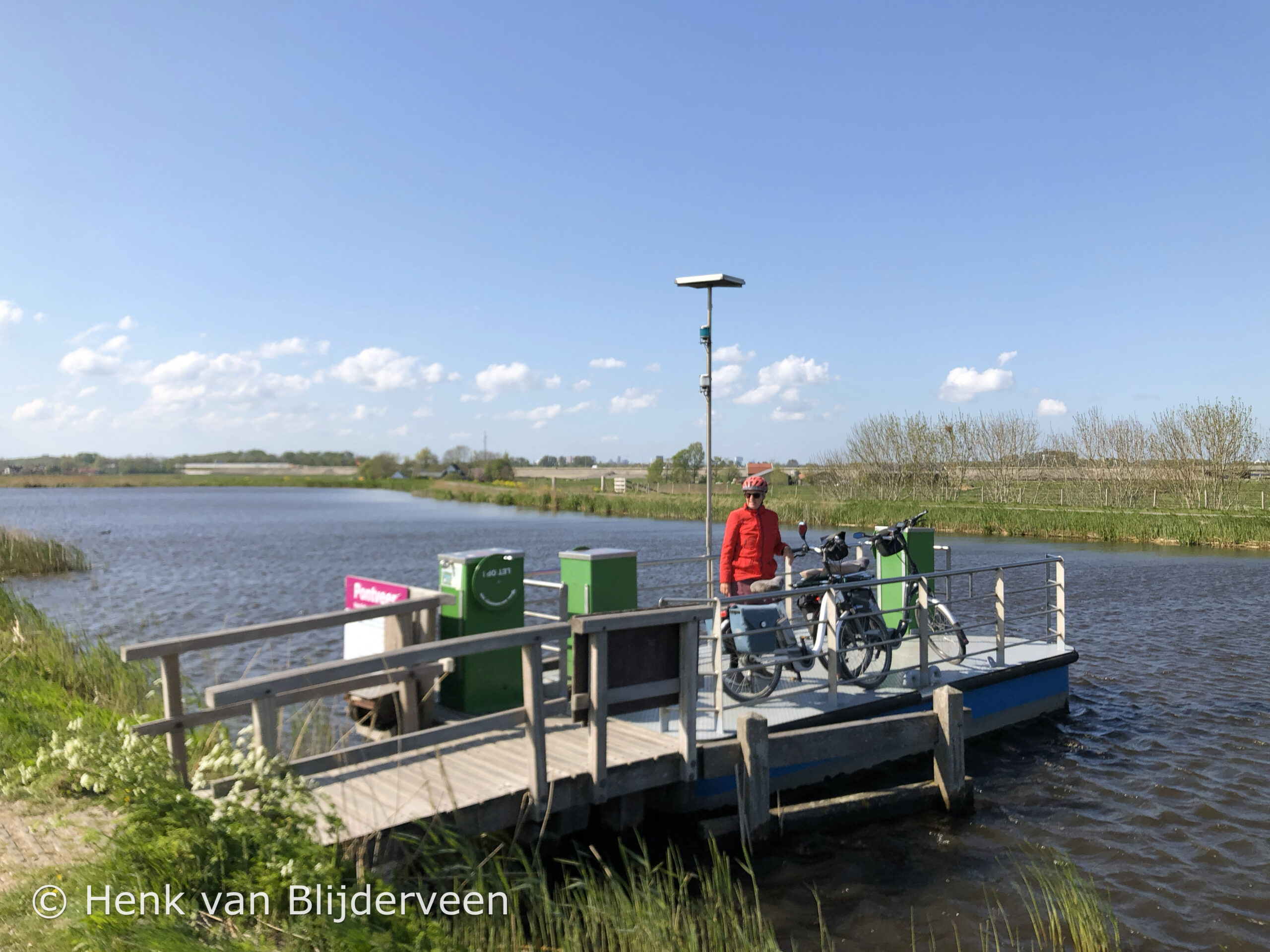 Zelfbedieningspont over de Holendrecht